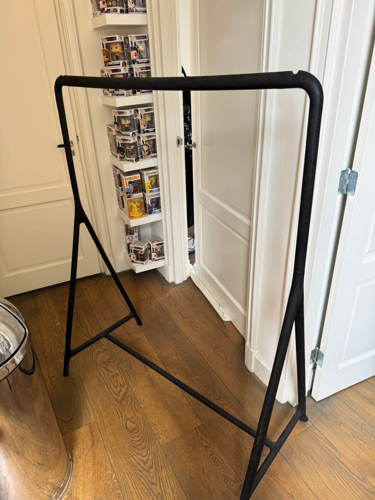 Ikea TURBO Kledingrek zwart, Ophalen, Zo goed als nieuw