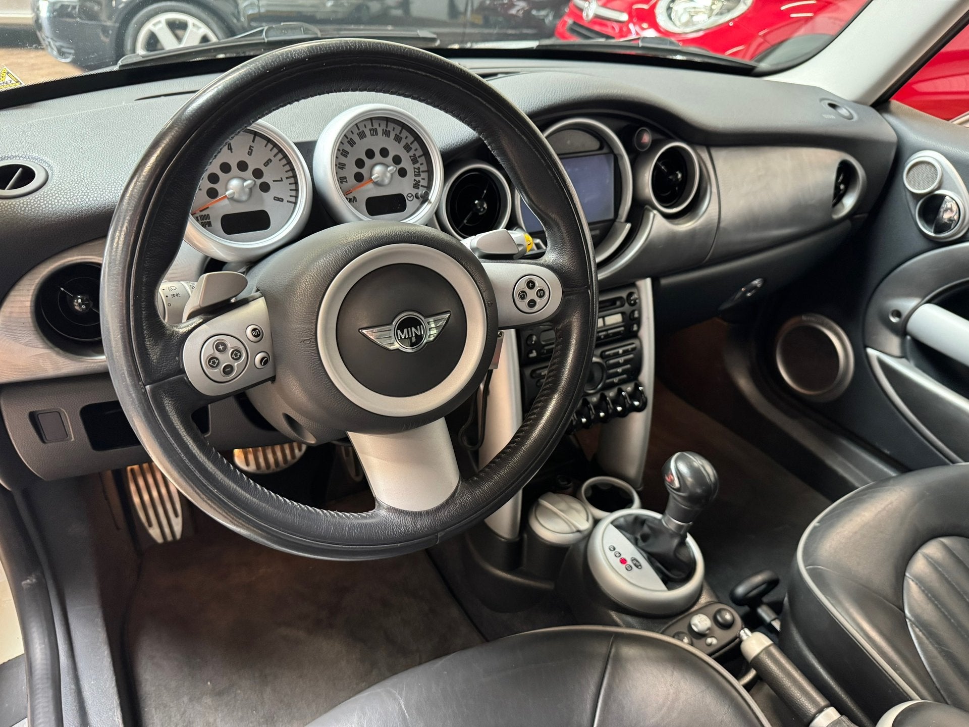Foto 5 van Mini 3-Deurs 1.6 Cooper S Chili Automaat / LEDER / NAVI / CL
