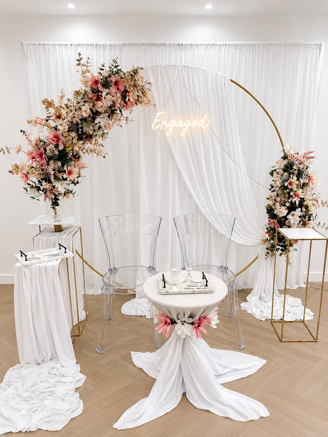 Backdrop Verhuur – Bruiloft, Verlofing & Events (Heel NL), Ophalen of Verzenden, Zo goed als nieuw
