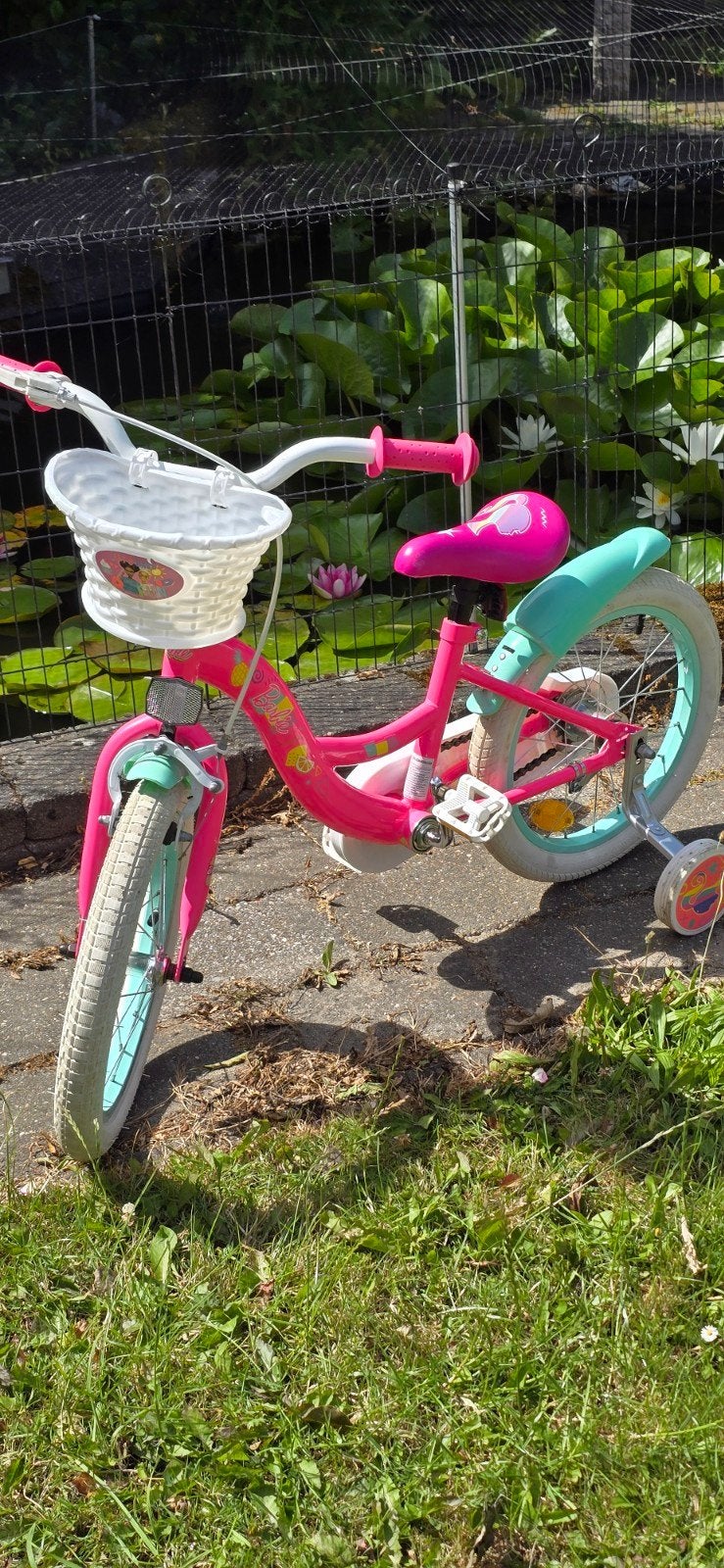 Volare Barbie meisjesfiets 16 inch - Zo goed als nieuw, Fietsen en Brommers, Ophalen of Verzenden