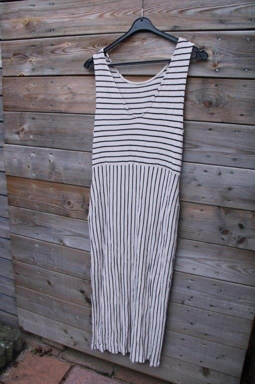 Jurk beige/ zwart Elvine mt M Vaste prijs, Maat 38/40 (M), Zwart, Elvine, Ophalen of Verzenden