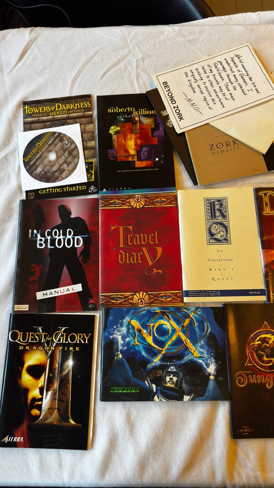 Grote collectie pc-games boekjes uit de jaren '90 en 2000, Spelcomputers en Games, Gebruikt, 1 speler, Ophalen of Verzenden, Role Playing Game (Rpg)