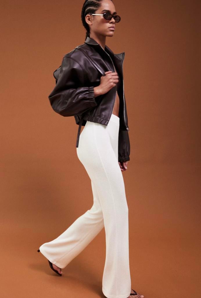 Gebreid flare broek h&m maat l nieuw met prijskaartje, Ophalen of Verzenden, Nieuw, Lang