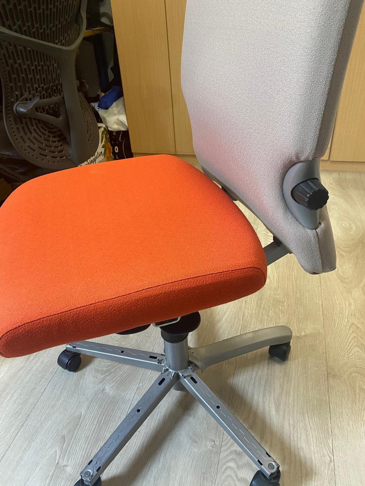 Bureaustoel, Ophalen, Zo goed als nieuw, Oranje, Bureaustoel