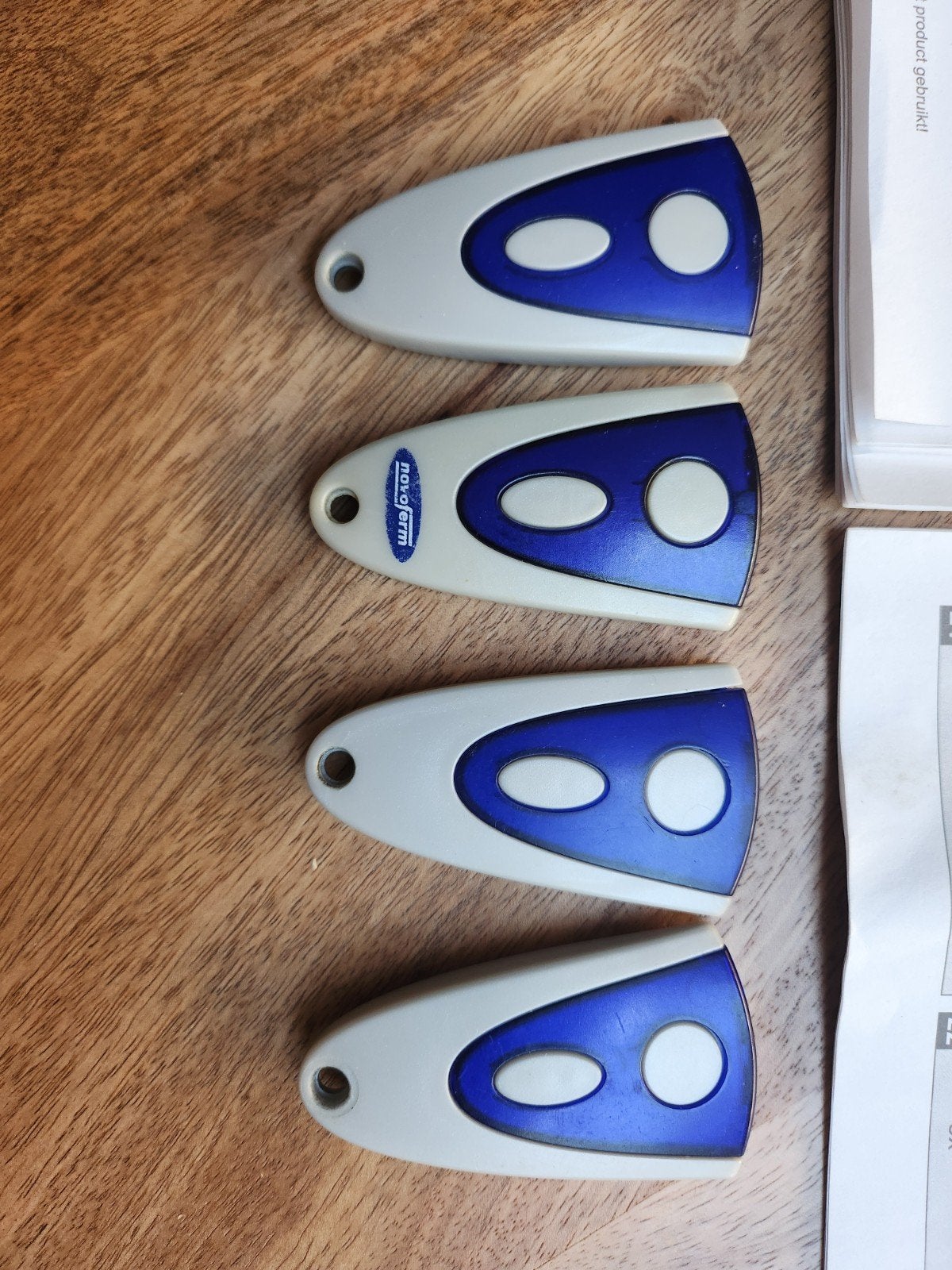 Novoferm Novoport afstandsbedieningen (4 stuks), Ophalen of Verzenden, Zo goed als nieuw, Overige soorten, Draadloos