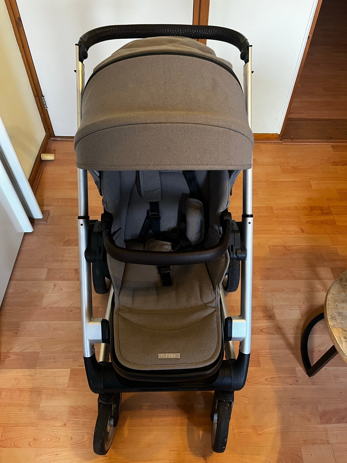 Mutsy Icon kinderwagen met reiswieg en zitje, Kinderen en Baby's, Ophalen, Zo goed als nieuw, Combiwagen, Met reiswieg