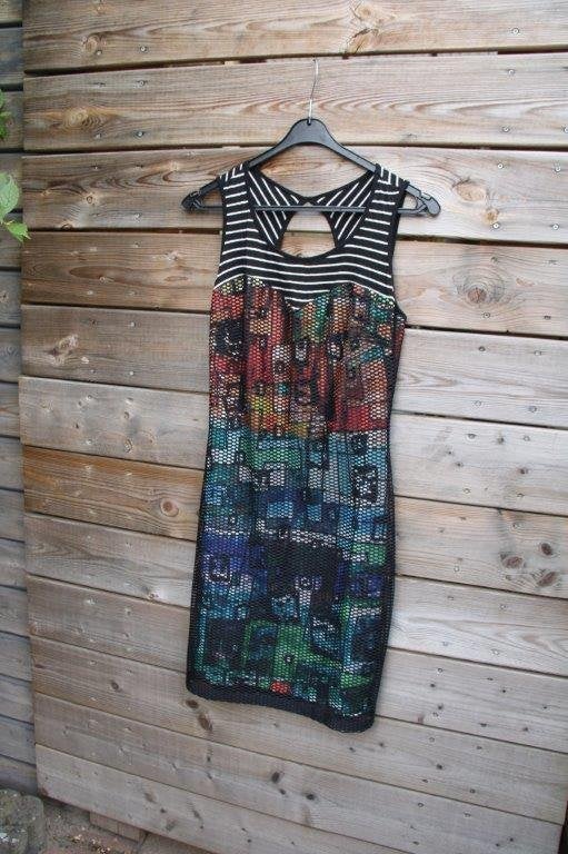 Zomerjurk zwart/ kleur Eroke mt IT42 (EU36) Vaste prijs, Zwart, Ophalen of Verzenden, Zo goed als nieuw, Knielengte