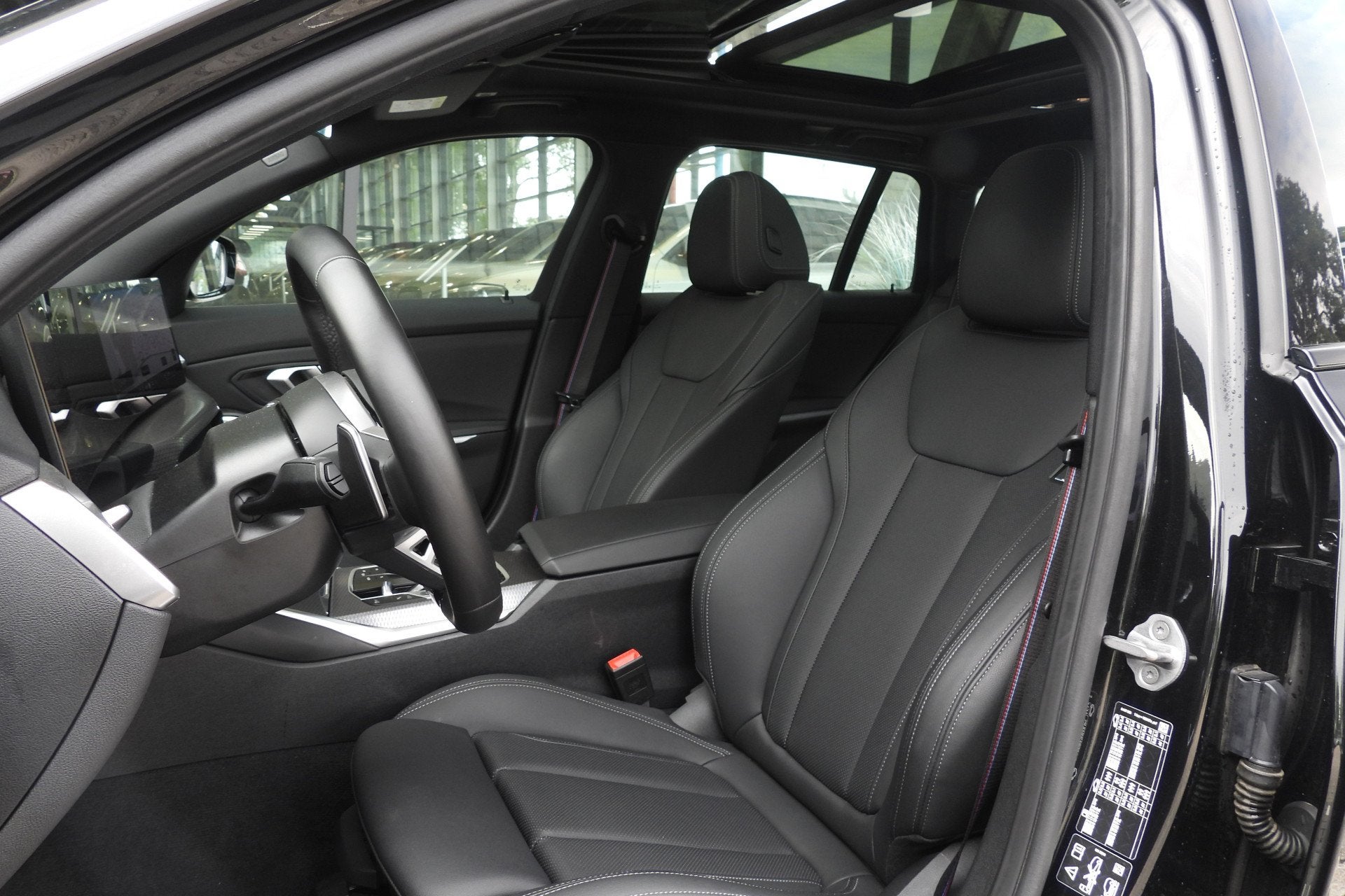 BMW 3 Serie Touring 330i xDrive M Sport Automaat / Trekhaak, Auto's, 4 cilinders, Met garantie (alle), Zwart, Vierwielaandrijving