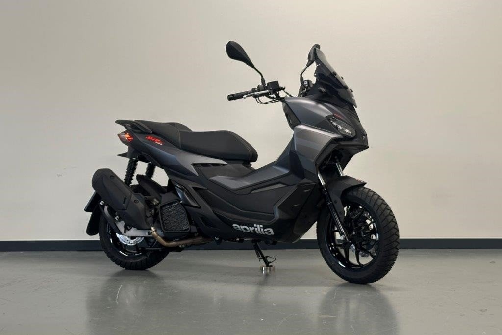 Aprilia SR GT 200 (bj 2025), Motoren, Bedrijf, Info@suzukimotoren.nl, B.V. Nimag, Lange Dreef 12
4131 NH  Vianen, NL