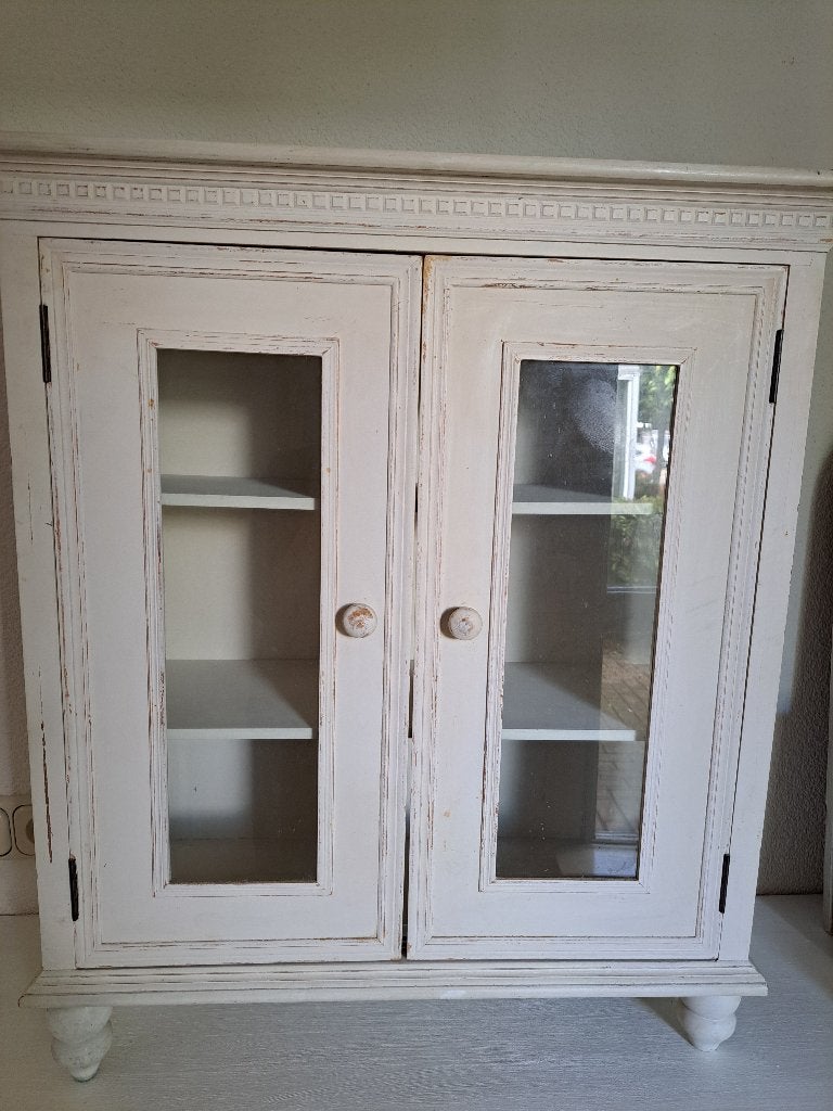 Oud massief houten vitrinekastje, Ophalen, Met plank(en), Gebruikt, 50 tot 100 cm