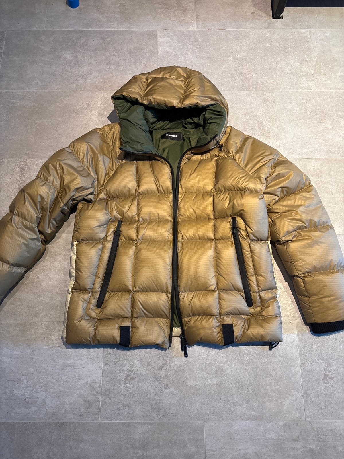 Dsquared2 Puffer Jacket - Maat 54 (L), Ophalen of Verzenden, Zo goed als nieuw, Maat 52/54 (L), Goud