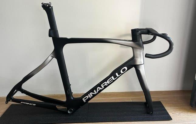 Pinarello Prince 2022 Frameset - Custom Kleur - Maat 56, Fietsen en Brommers, Carbon, Zo goed als nieuw, Meer dan 20 versnellingen