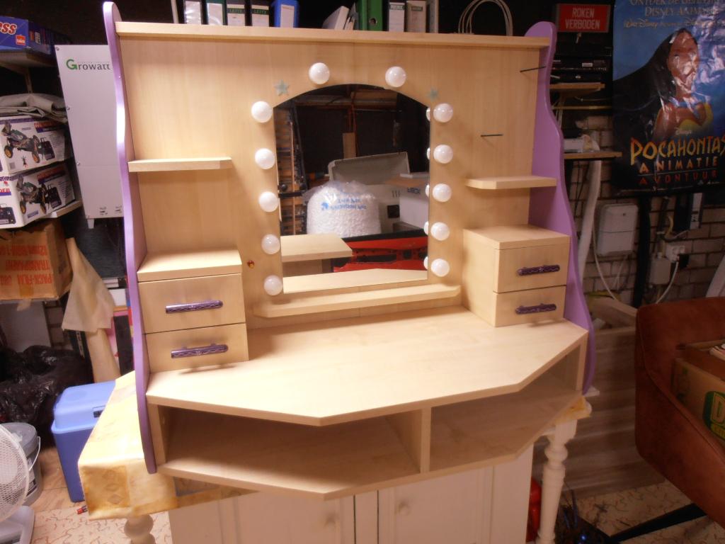 tiener opmaaktafel, Ophalen, Zo goed als nieuw, Minder dan 140 cm, 85 tot 100 cm
