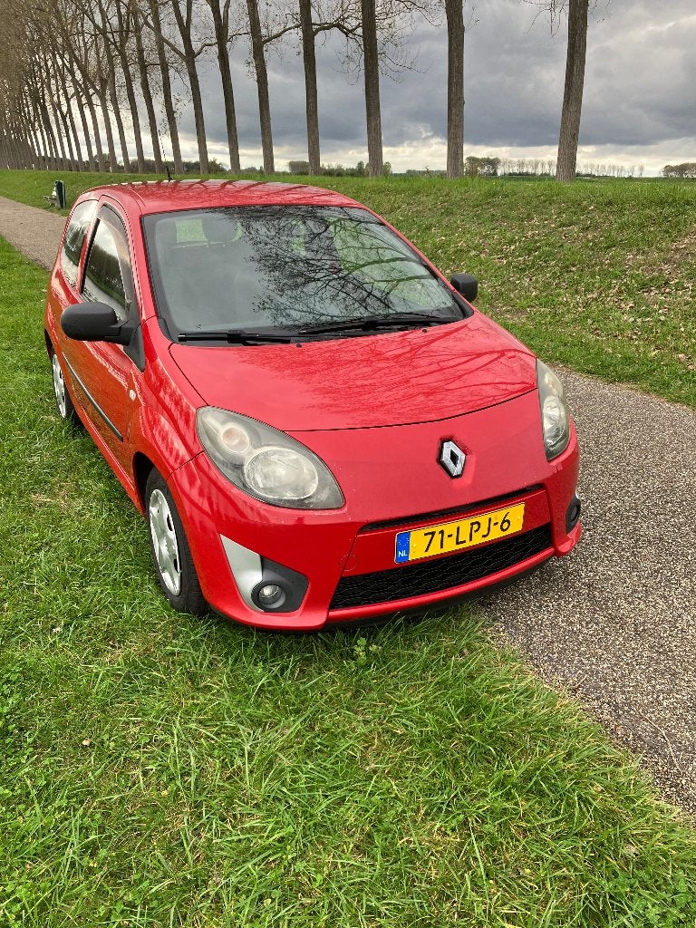 Renault Twingo 1.2 16V 2010 Rood, Auto's, 839 kg, 4 cilinders, 4 stoelen, Origineel Nederlands
