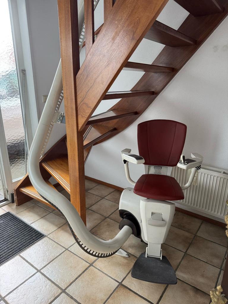 Traplift monteur, Ophalen of Verzenden, Zo goed als nieuw