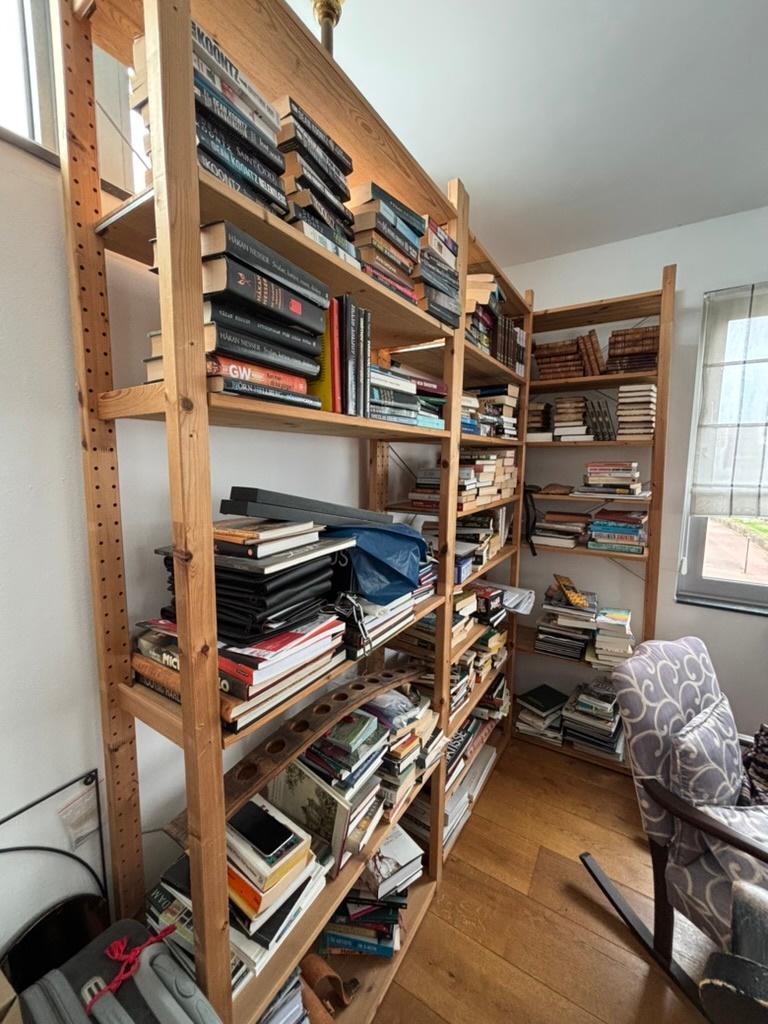 Houten boekenkast -Wooden Bookshelf 3-Towers (226 cm High), Huis en Inrichting, Ophalen, 200 cm of meer, Wood with descreet metal support -Hout met metalen ondersteuning