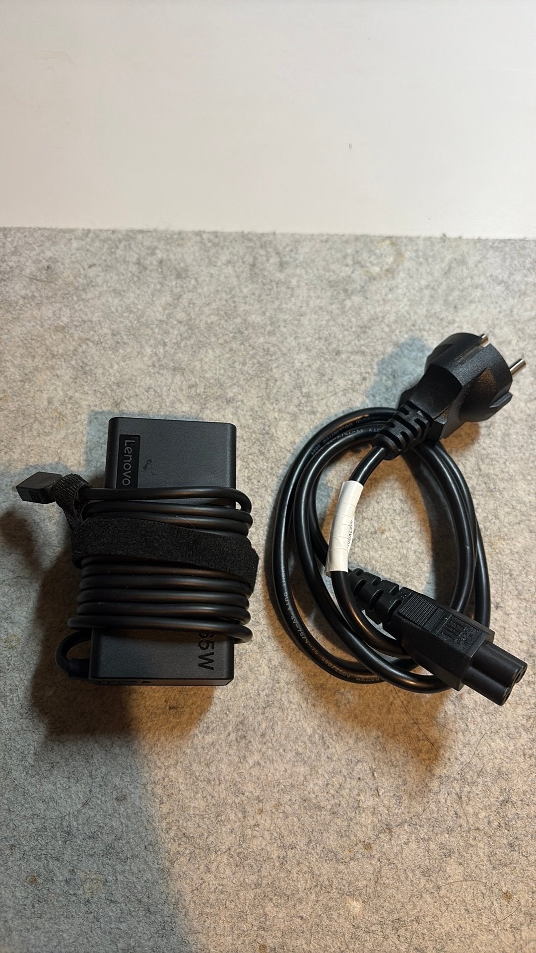 Lenovo 65w USB-C laptoplader, Computers en Software, Ophalen of Verzenden, Zo goed als nieuw
