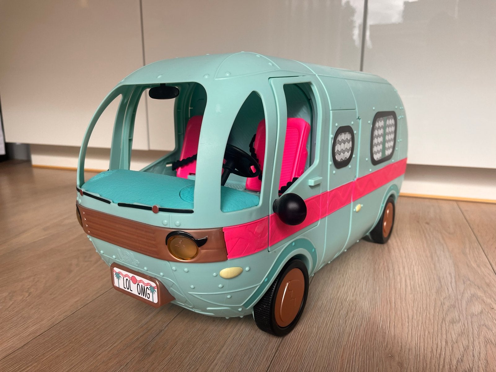 L.O.L. Surprise! O.M.G. Glamper Fashion Camper, Kinderen en Baby's, Ophalen, Zo goed als nieuw
