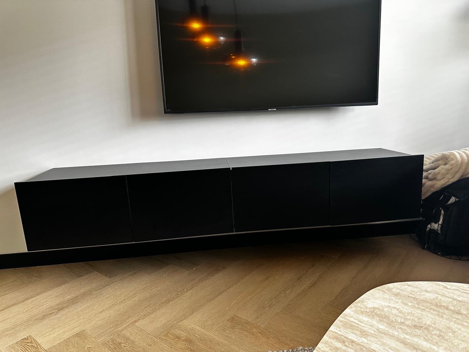 Zwart zwevend tv-meubel - 2x 1 meter