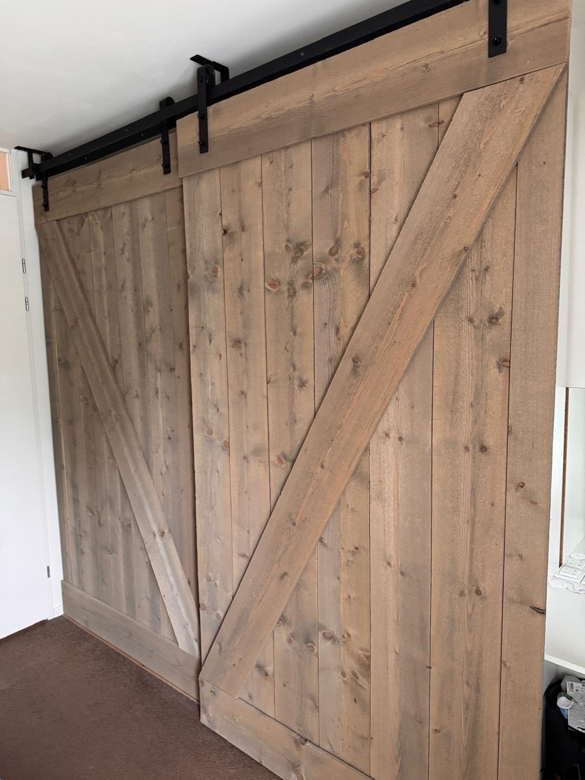 Rustieke houten schuifdeur met railsysteem, Doe-het-zelf en Verbouw, Ophalen, 120 cm of meer, Binnendeur, Zo goed als nieuw