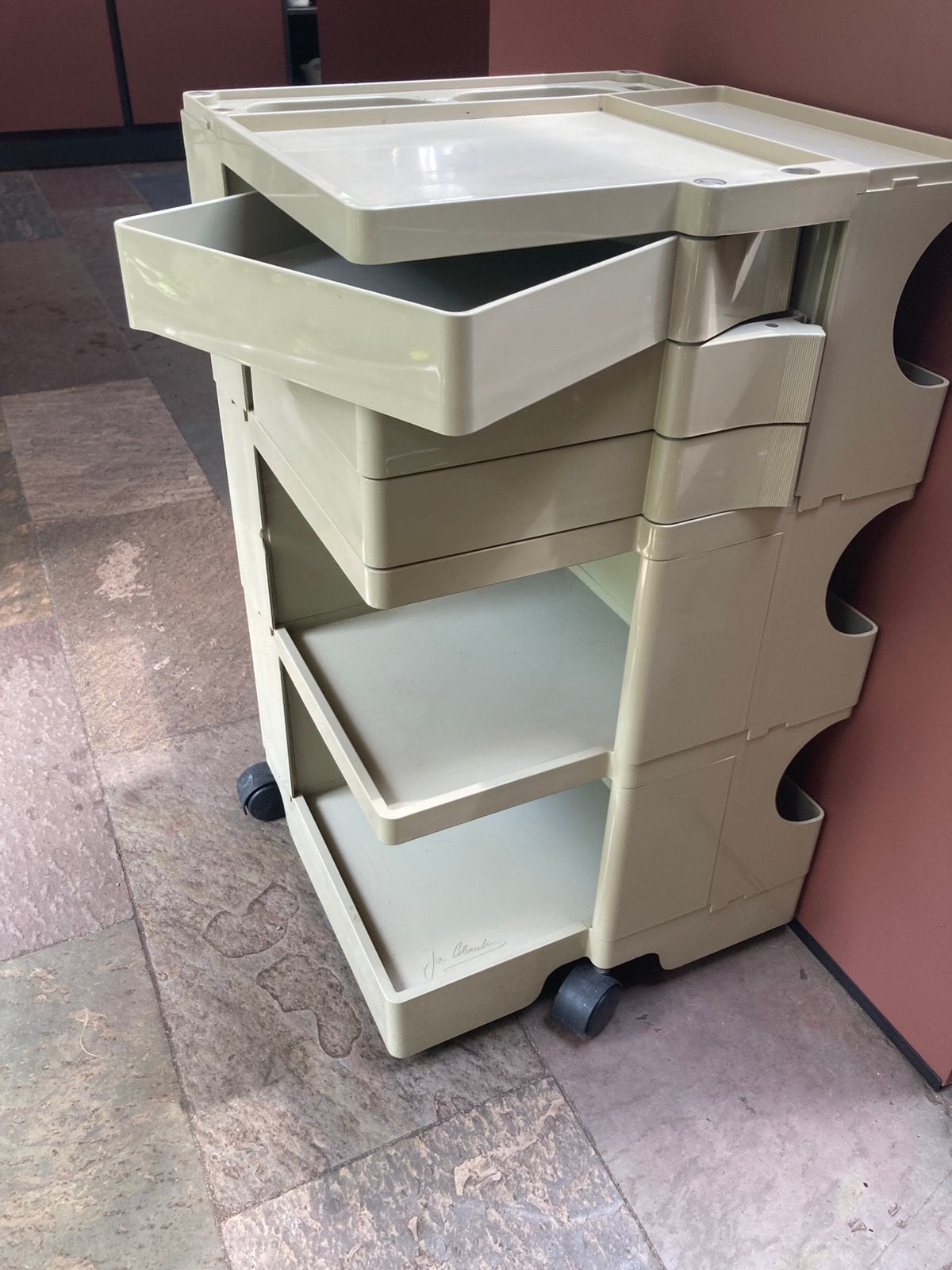 Bijzet kastje van Joe Colombo, Huis en Inrichting, Kasten | Ladekasten, Ophalen, Minder dan 50 cm, Gebruikt, 5 laden of meer
