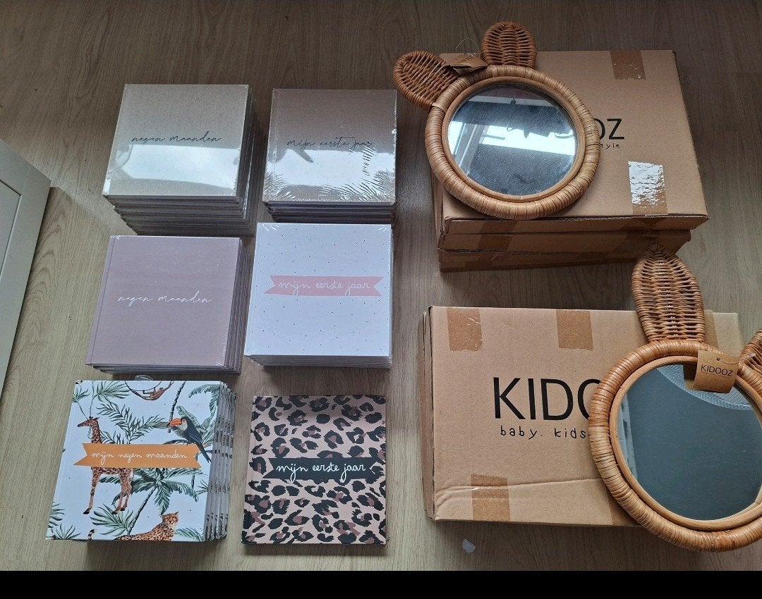 Partij van 30 nieuwe boeken en 5 nieuwe spiegels, Ophalen, Nieuw