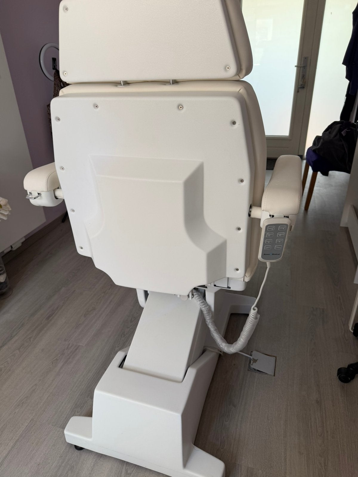 Elektrische behandel stoel, Ophalen, Zo goed als nieuw, Massagestoel of Kussen