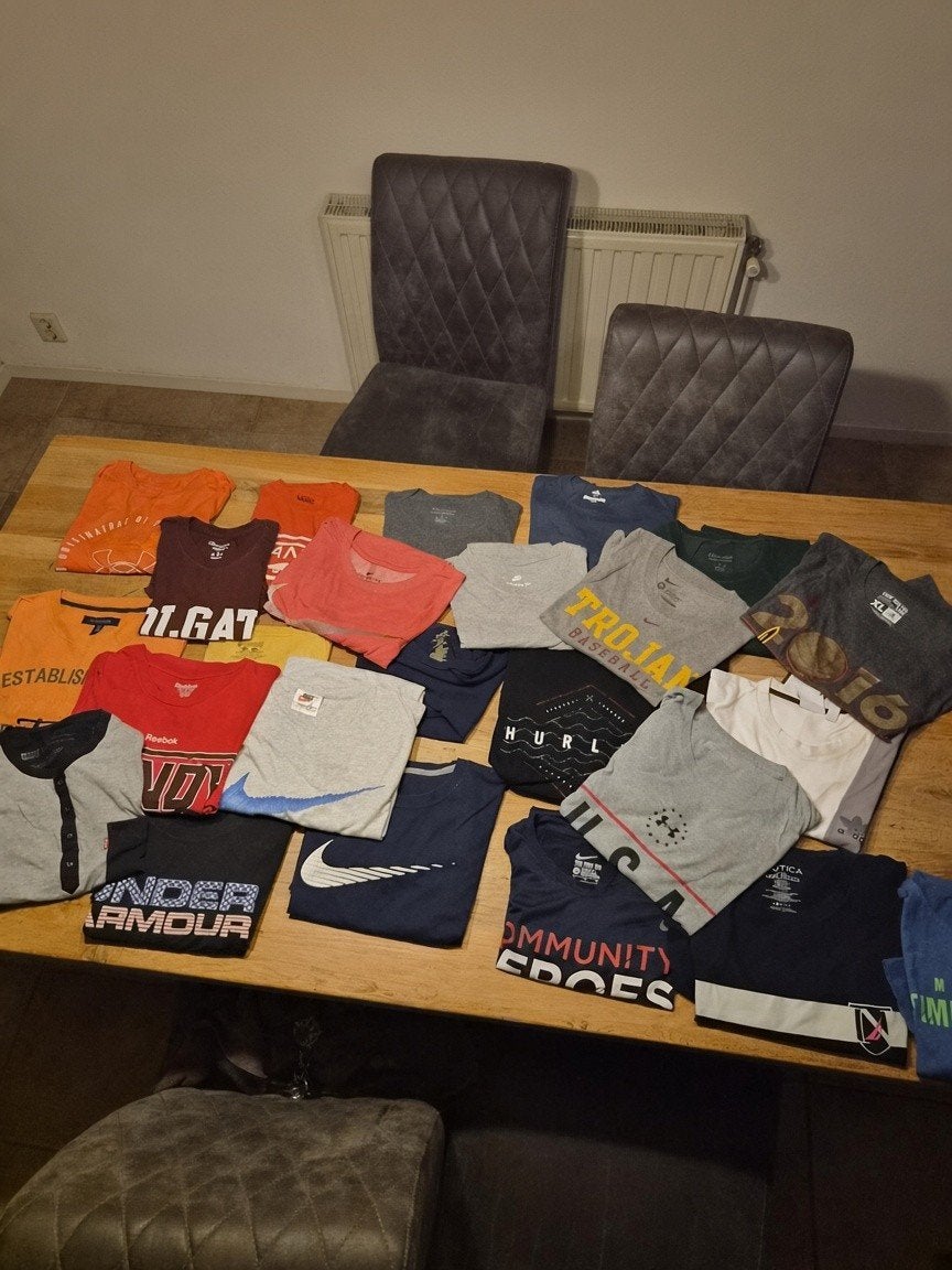 24 stuks merkkleding: Nike, Adidas, Polo Ralph Lauren, Levi', Kleding | Heren, Ophalen of Verzenden, Gedragen, Overige maten, Adidas, Polo Ralph Lauren