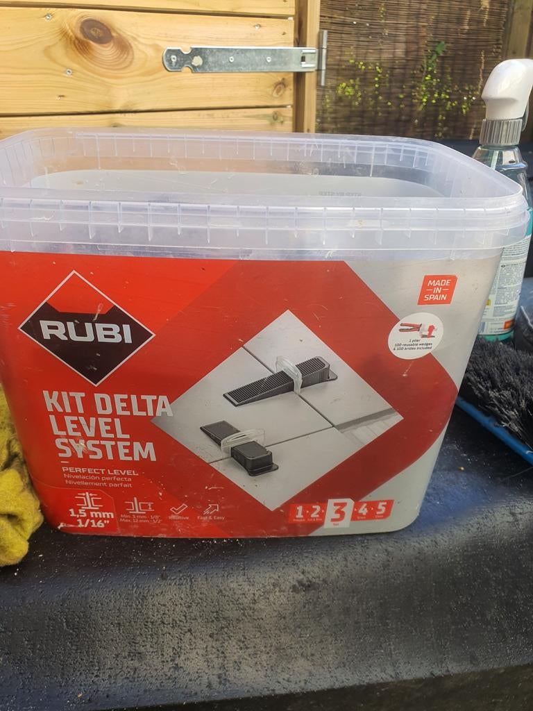 Rubi  delta level system, Minder dan 1 liter, Ophalen of Verzenden, Gebruikt