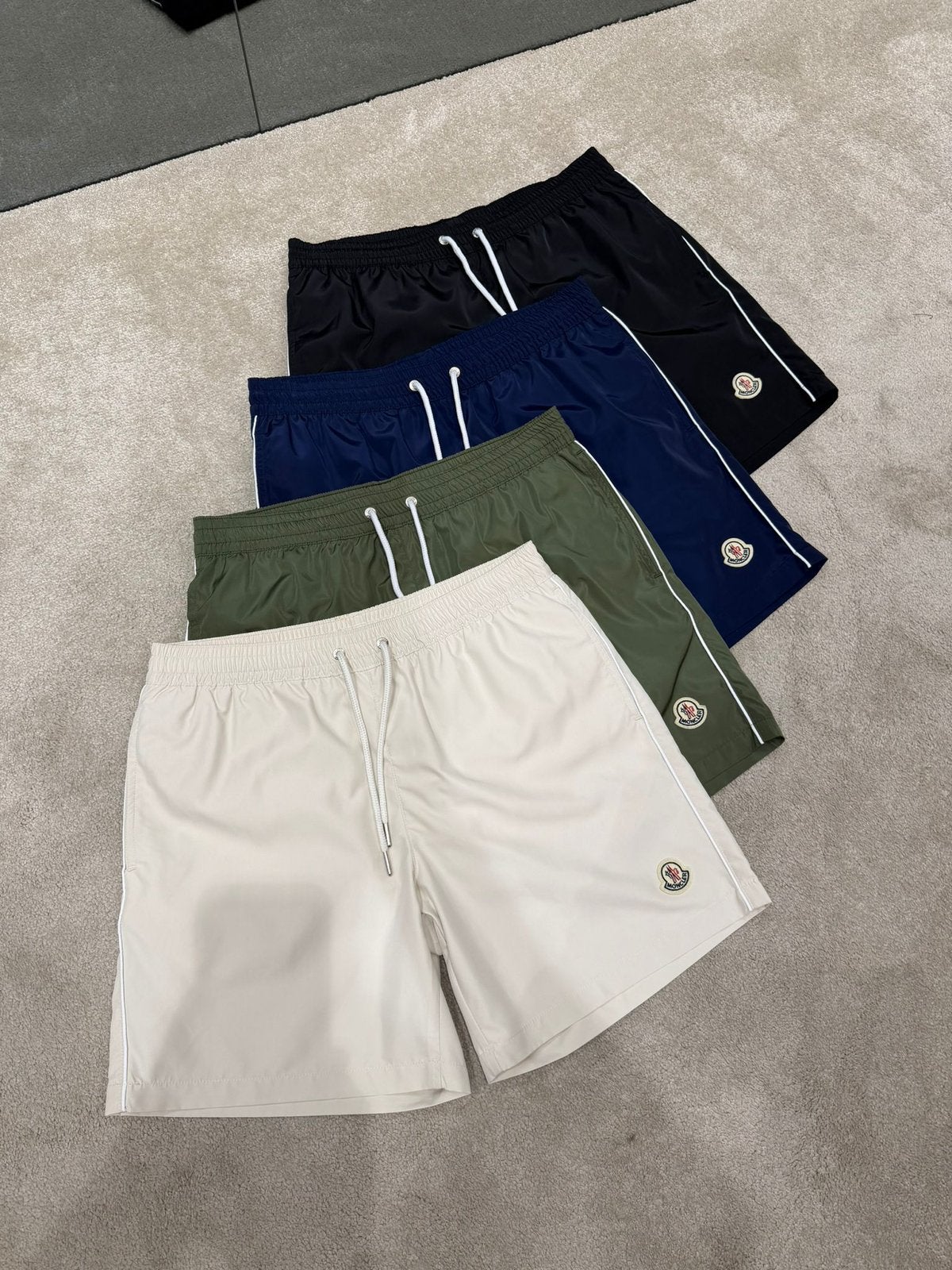 MONCLER zwembroek broek short blauw beige zwart, Kleding | Heren, Badmode en Zwemkleding, Ophalen of Verzenden, Blauw