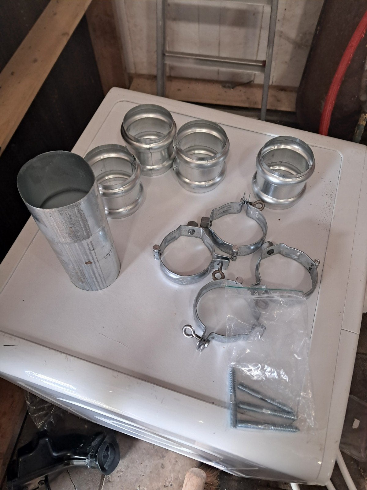 Regenpijp 80mm met bevestigingsmateriaal, Ophalen, Overige materialen, Gebruikt, 2 tot 4 meter