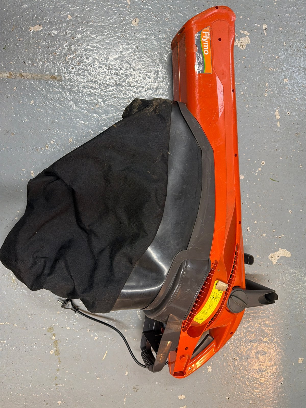 Flymo bladblazer/bladzuiger met versnipperfunctie, Ophalen, Gebruikt, Handgedragen, Met opvangzak