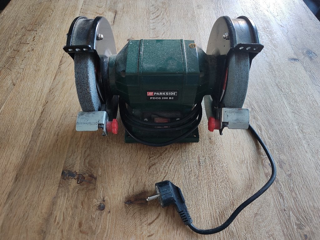 slijpmachine, Ophalen, Gebruikt, Minder dan 700 watt, Werkbankslijpmachine
