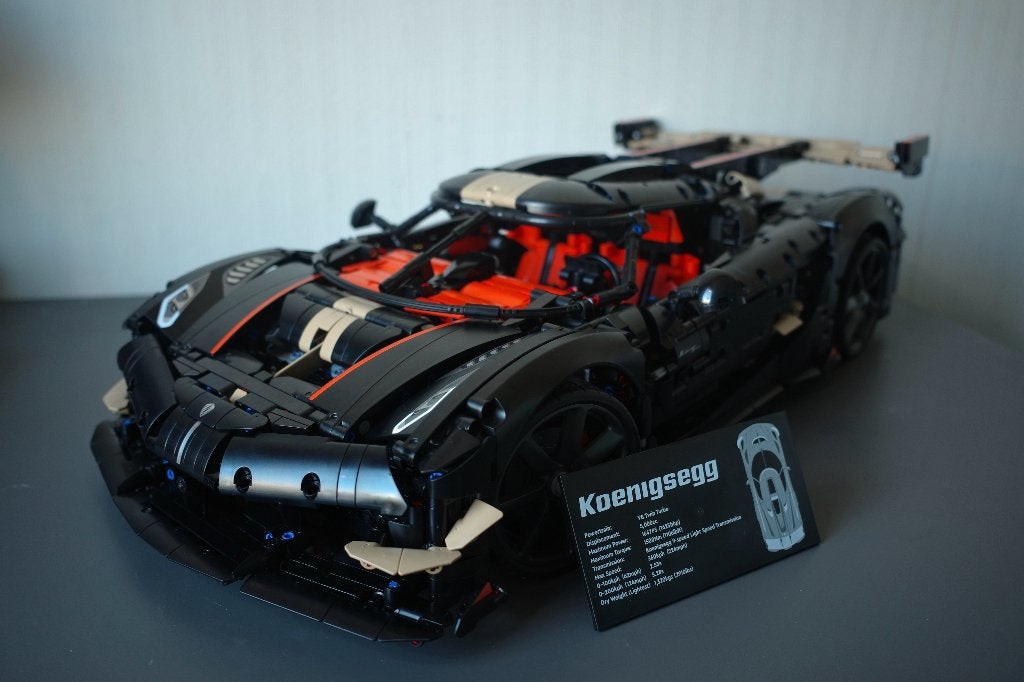 lego Koenigsegg Sadair's Spear megacar 42232, Kinderen en Baby's, Speelgoed | Duplo en Lego, Lego, Ophalen of Verzenden, Zo goed als nieuw