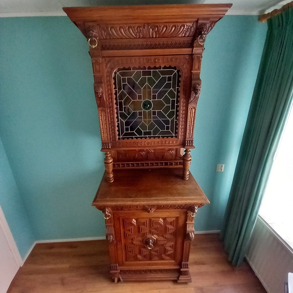 Houten antiek kast, Ophalen