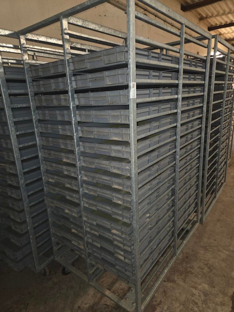 Kar met bakken, Doe-het-zelf en Verbouw, Kratten en Dozen, 100 cm of meer, 60 cm of meer, Ophalen of Verzenden, Minder dan 35 cm