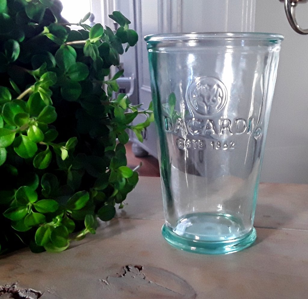 Bacardi glas - 1x - ook leuk voor thuiskroeg, bruin café, Ophalen of Verzenden, Zo goed als nieuw, Overige typen