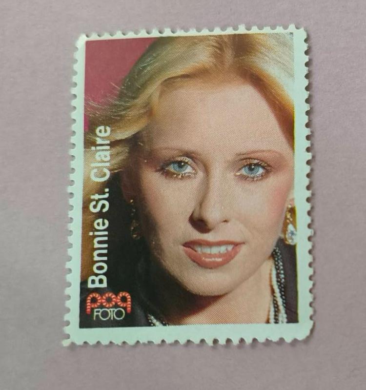 Popfoto zegel Bonnie Stclaire(nr.2), Ophalen of Verzenden, Nieuw, Foto of Kaart