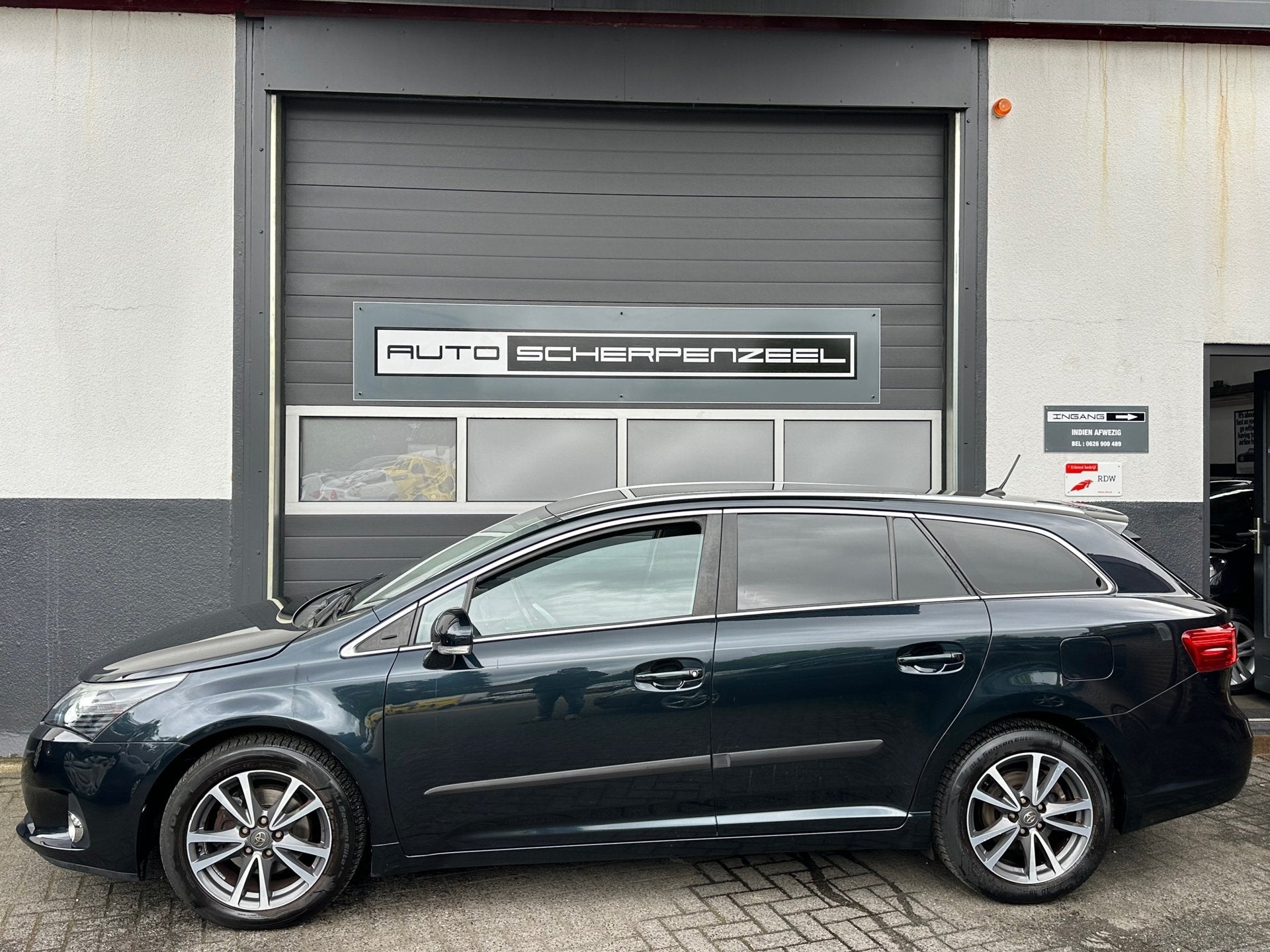 Toyota Avensis Wagon VVTi Business | AIRCO | NAVI | ALL SEAS, Auto's, Toyota, Euro 5, Zwart, 4 cilinders, 132 pk