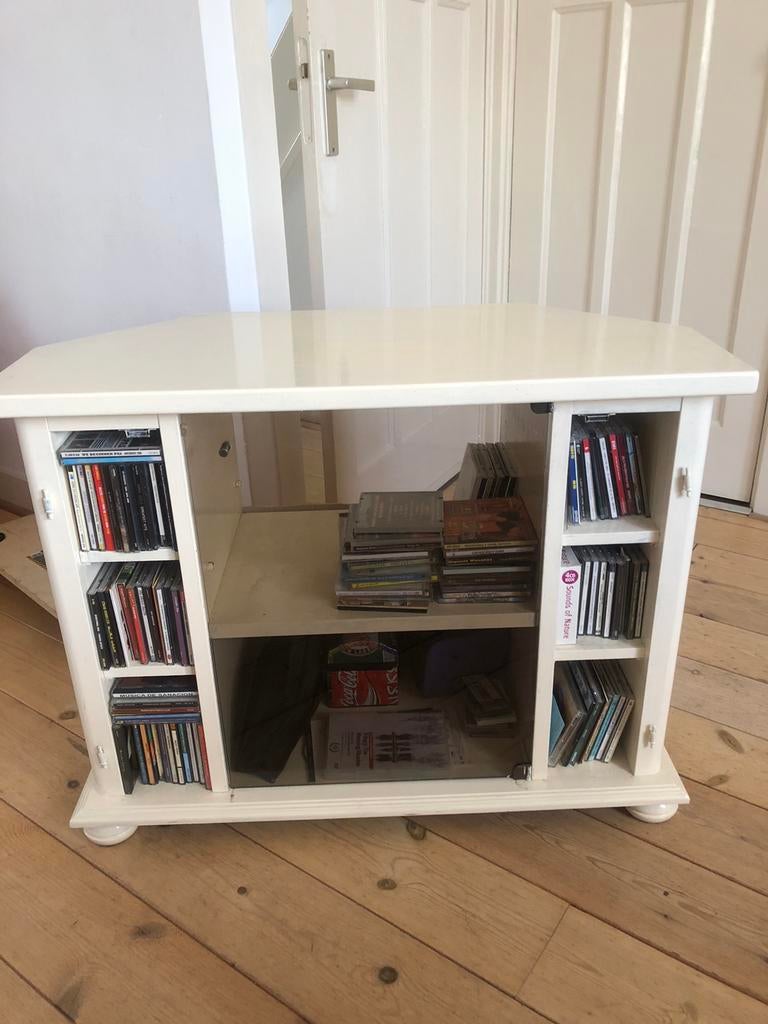 Hoekkastje, Ophalen, Zo goed als nieuw, Hout, Cd's