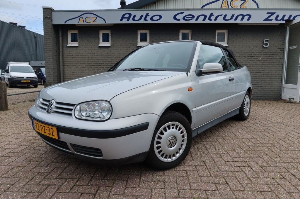 Volkswagen GOLF 1.8  CABRIOLET  (2e EIGENAAR, NL AUTO ) ZEER, Auto's, Gebruikt, 4 cilinders, Cabriolet, 49 €/maand