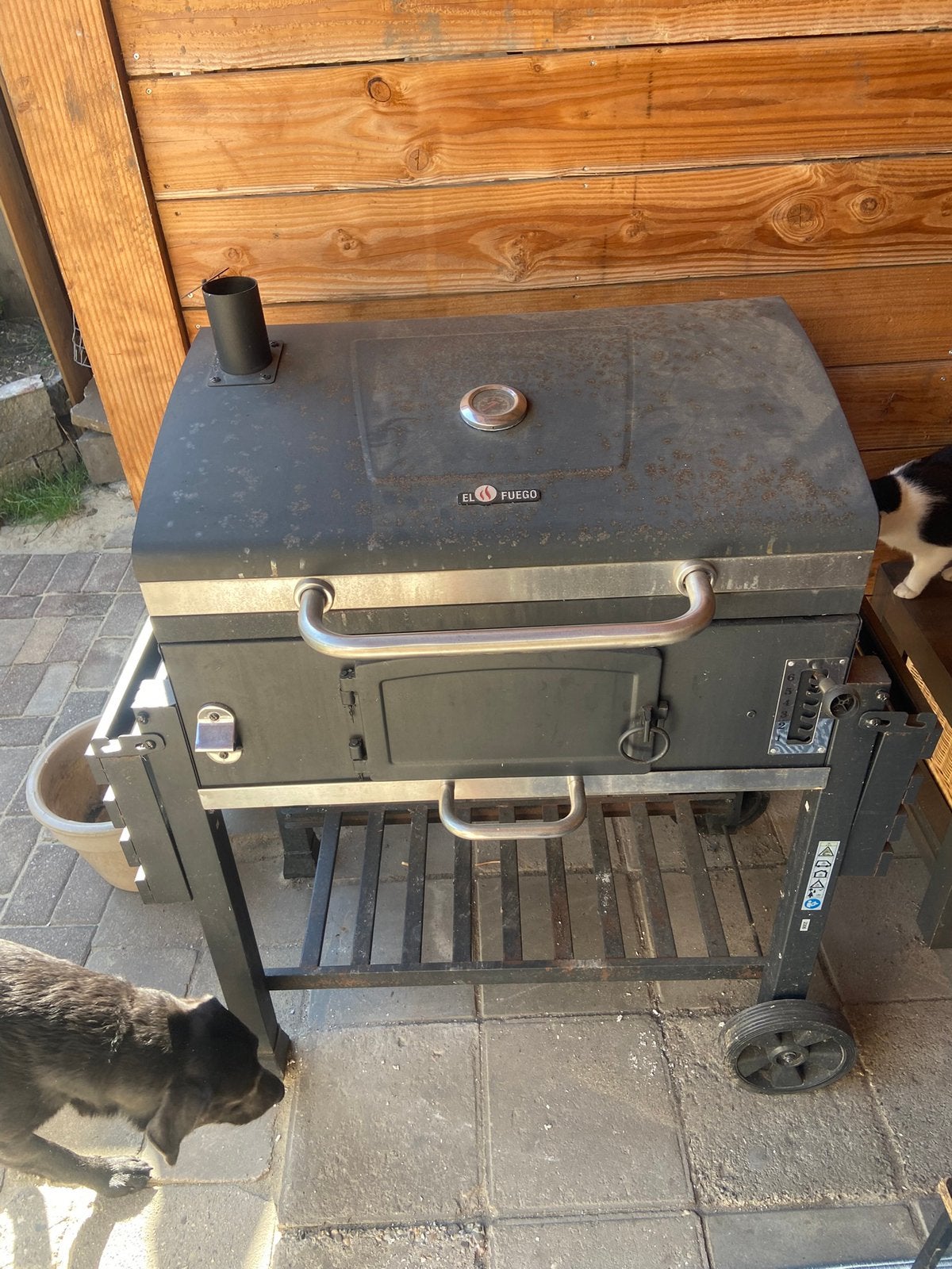 El fuego BBQ kolen - op wielen- ophalen szm-, Ophalen, Zo goed als nieuw