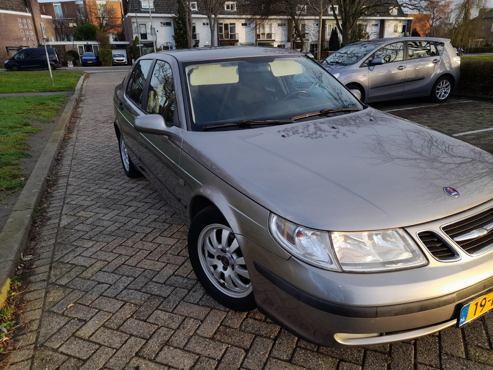 Saab 9-5 2.3 T AUT 2005 Grijs, Auto's, Saab, 1800 kg, 4 cilinders, Particulier, Sedan