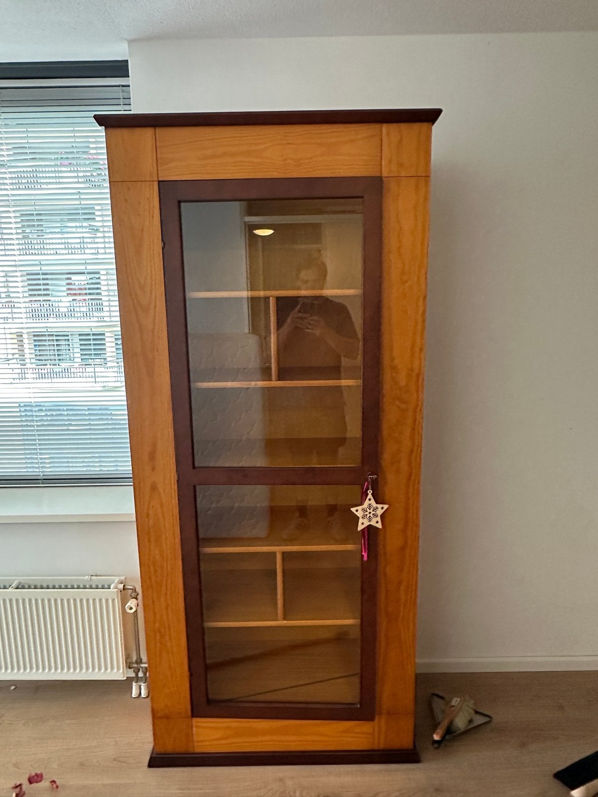 Art Vario Houten Vitrinekast met Glazen Deur & Verlichting, Huis en Inrichting, Art vario, Art vario, 200 cm of meer, Overige houtsoorten