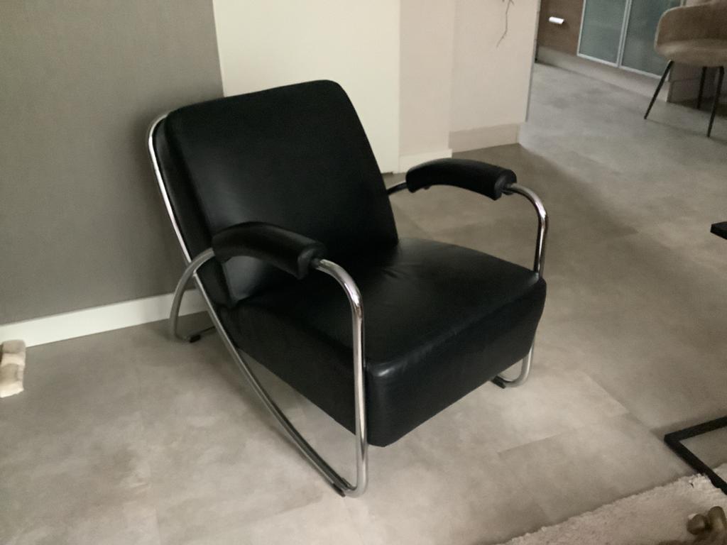 Zwarte leren fauteuil, Huis en Inrichting, Stoelen, Ophalen, Zwart, Leer, Zo goed als nieuw