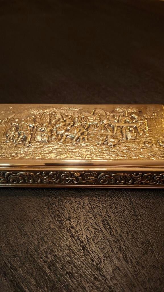 Verzilverde Oud Hollandse sigarettendoos., Ophalen of Verzenden