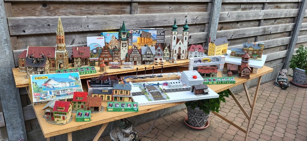 veel supermooie gebouwen - marklin - treinbaan toebehoren, Hobby en Vrije tijd, Ophalen, Gelijkstroom of Wisselstroom, Brug, Tunnel of Gebouw