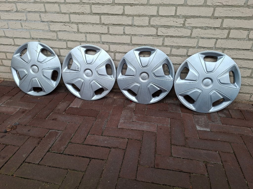 Wieldoppen Ford, Ophalen, Gebruikt