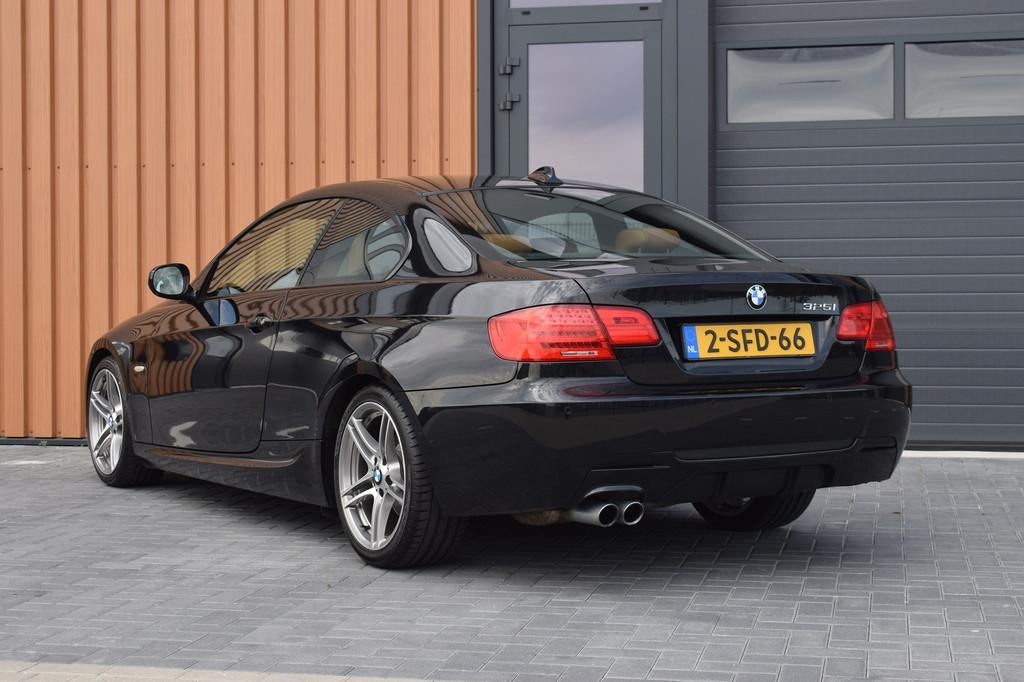 BMW 3 Serie Coupe 325i M Sport Edition | Origineel NL |, Automaat, Achterwielaandrijving, Gebruikt, 1600 kg