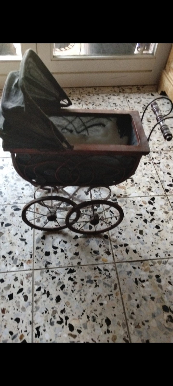 Antieke poppenwagen - Decoratief item, Antiek en Kunst, Antiek | Speelgoed, Ophalen